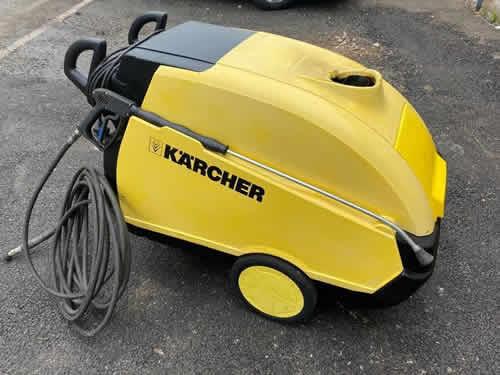 HOT WATER PRESSURE WASHER KARCHER HDS 655 240v for sale